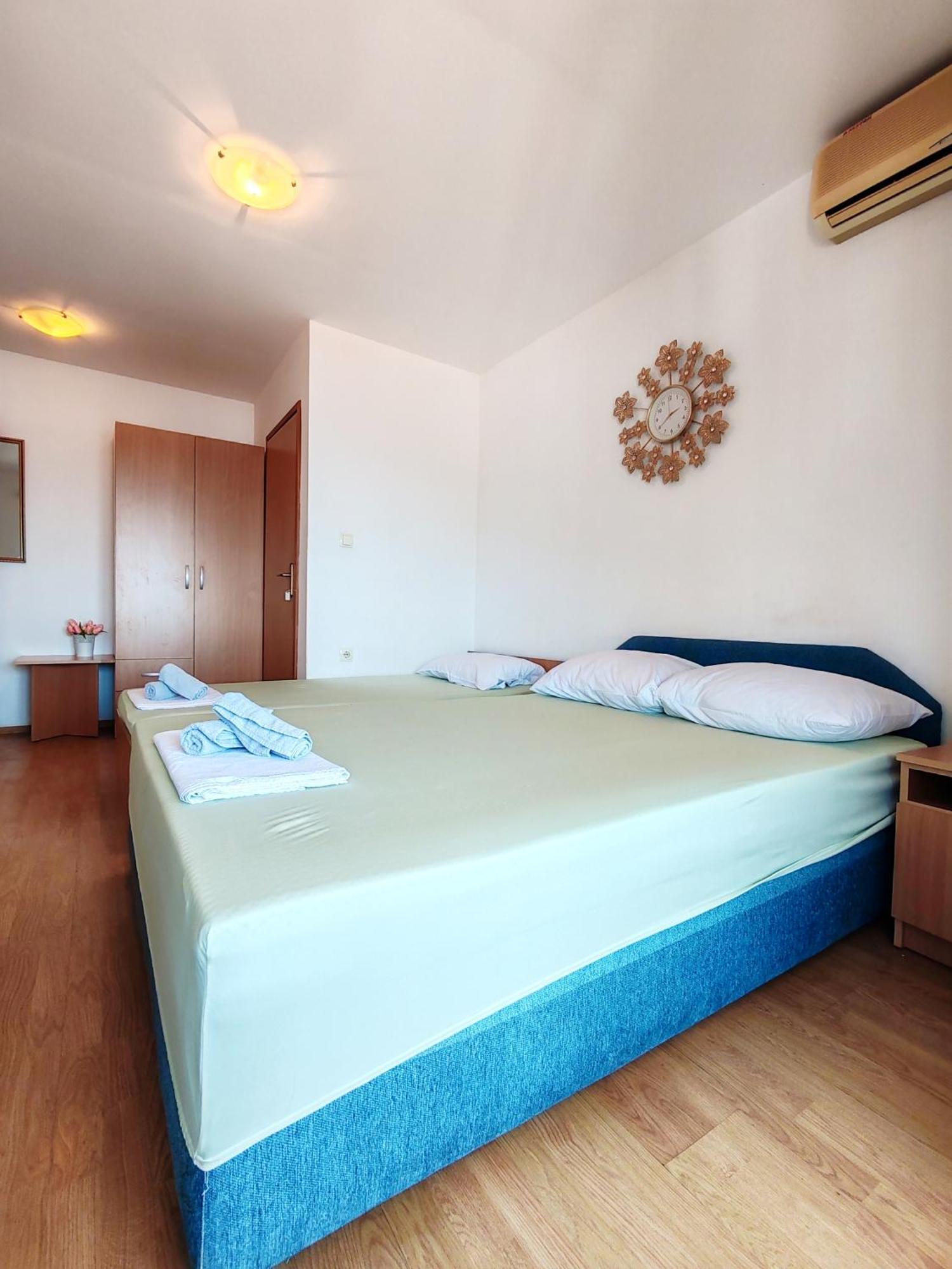 Apartment & Rooms Tempera Неум Екстер'єр фото